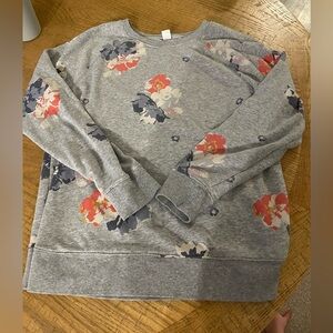 Old navy crew neck sweatshirt
